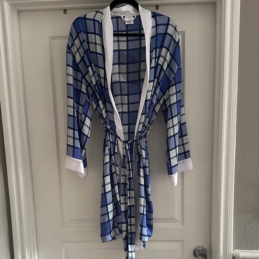 FRIENDS Navy and White Checkered Robe